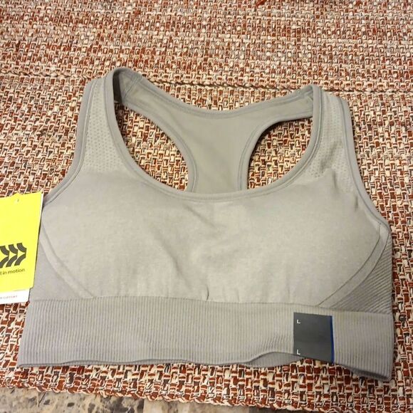 New All In Motion Racerback Seamless Sports Bra In Heather Grey Large NWT - Picture 1 of 5